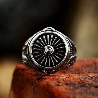 Men Silver Tone Nordic Viking Sun Wheel Signet Ring Norse SpiralAmulet Symbol of Strength & Protection # R328