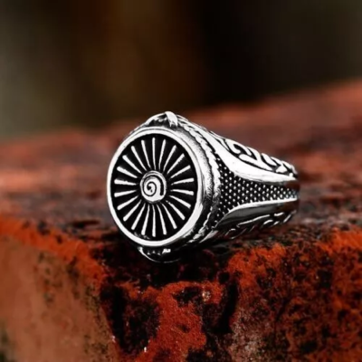 Men Silver Tone Nordic Viking Sun Wheel Signet Ring Norse SpiralAmulet Symbol of Strength & Protection # R328