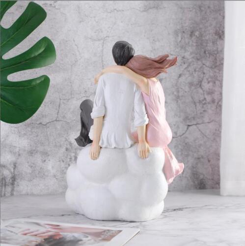 Wedding Gift Idea Birthday Table Figurine Resin Decoration Young Lover Couple