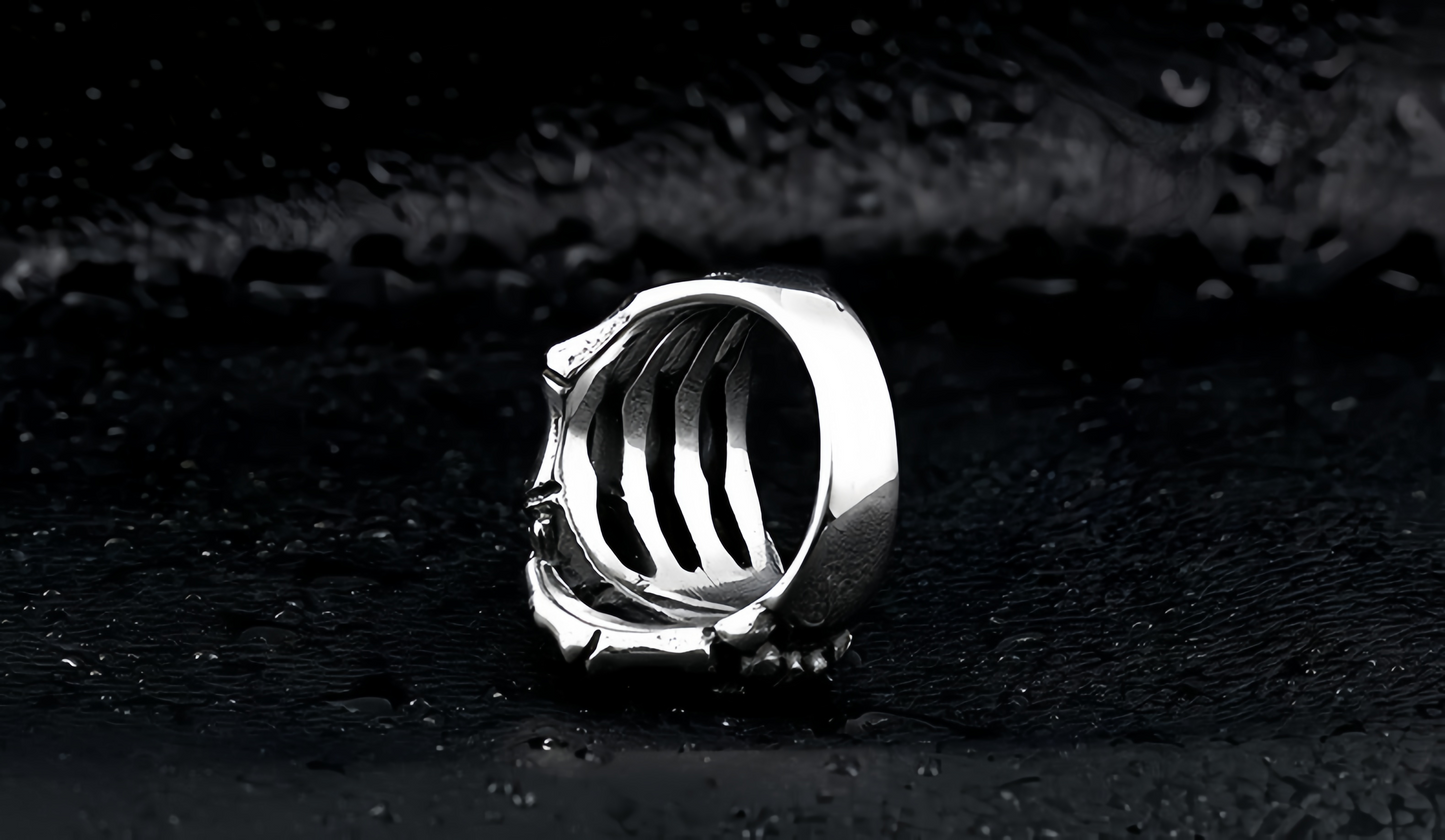 Men's Punk Skeleton Hand Skull Ring Rock Biker Vintage Silver Plated Gothic Band # R160