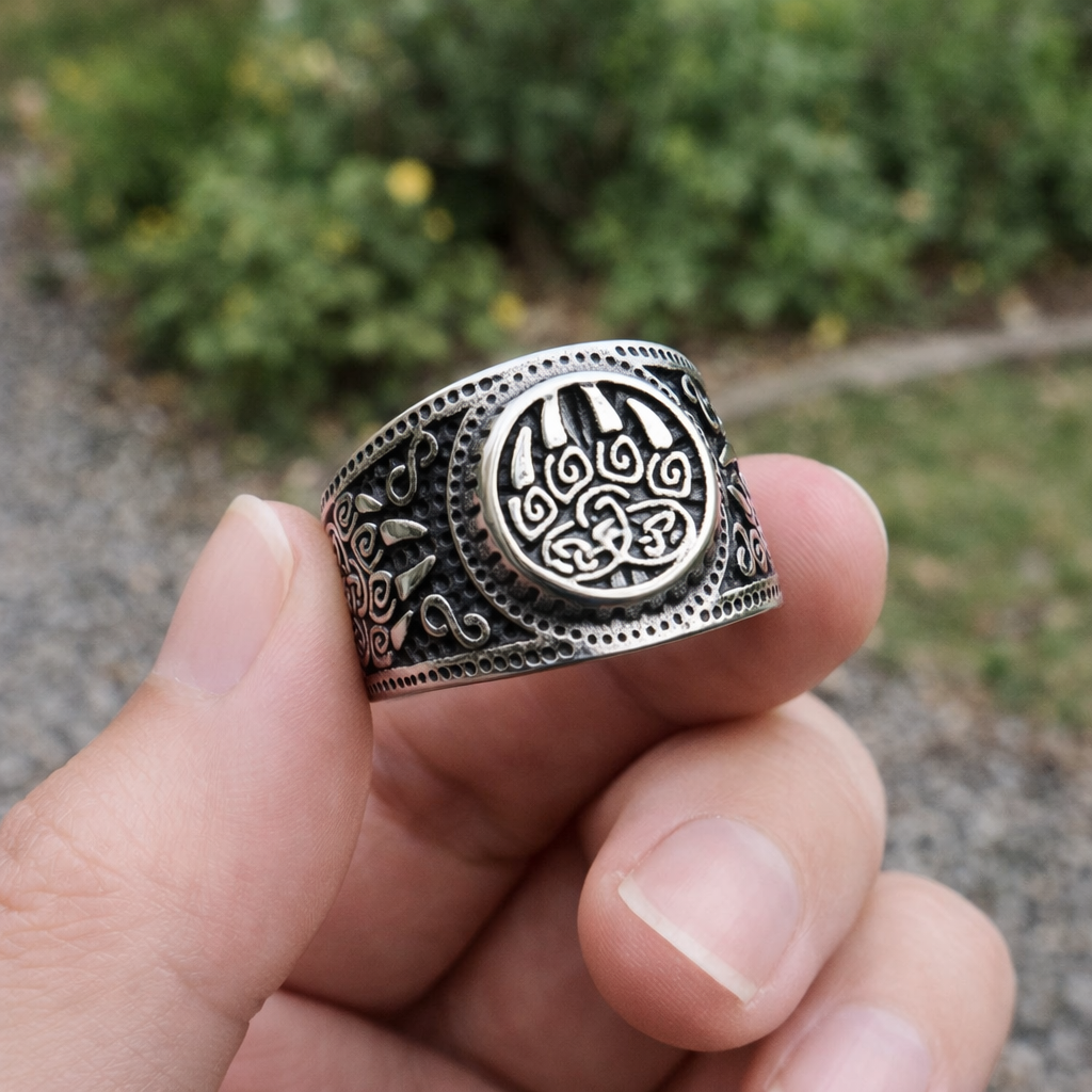 Men Nordic Viking Bear Paw Ring Animal Totem Symbol of Strength Biker Punk Band # R264