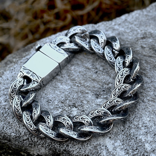 Carved Pattern Vintage Creative Personality Stainless Steel Fashion Bracelet