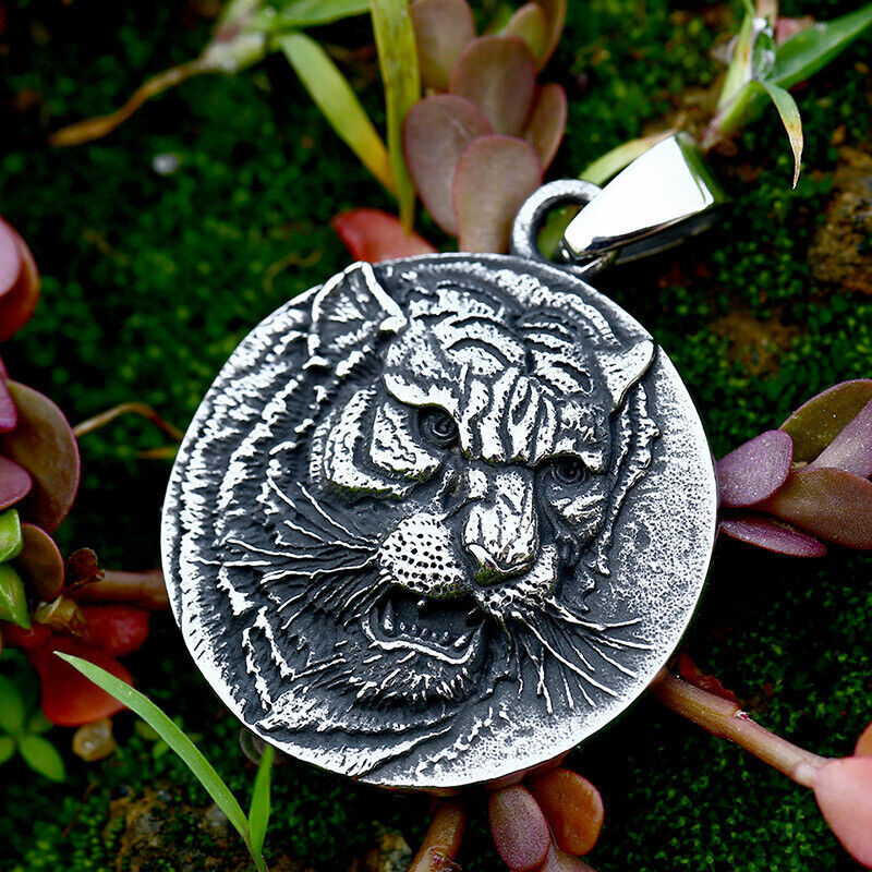 Cool Retro Punk Vintage Wolf Totem Valknut Pendant Biker Titanium Steel Necklace