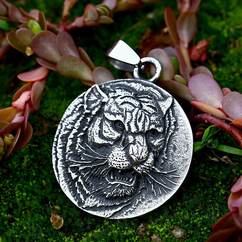 Cool Retro Punk Vintage Wolf Totem Valknut Pendant Biker Titanium Steel Necklace