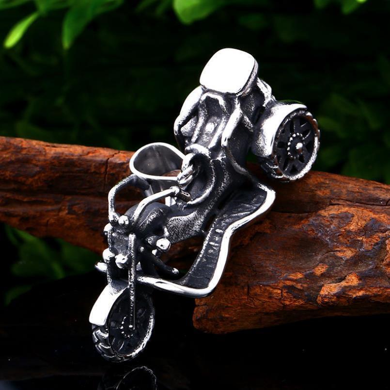 Retro Pendant Punk Vintage Cross Animal Totem Poker Pendant Biker Chain Necklace