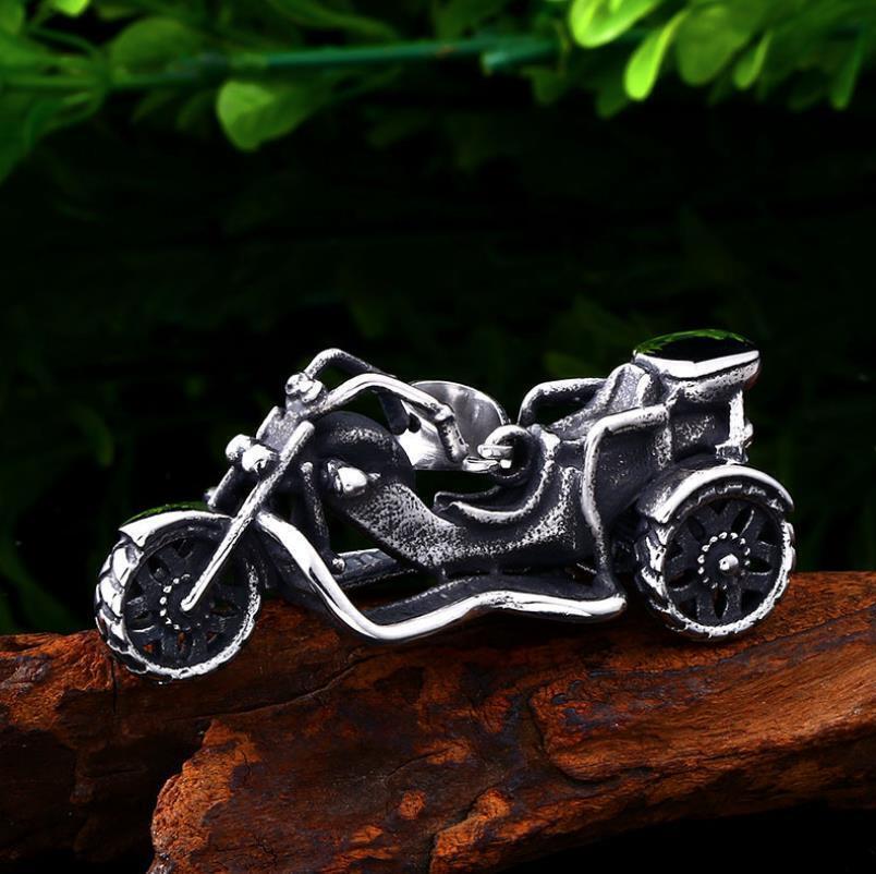 Retro Pendant Punk Vintage Cross Animal Totem Poker Pendant Biker Chain Necklace