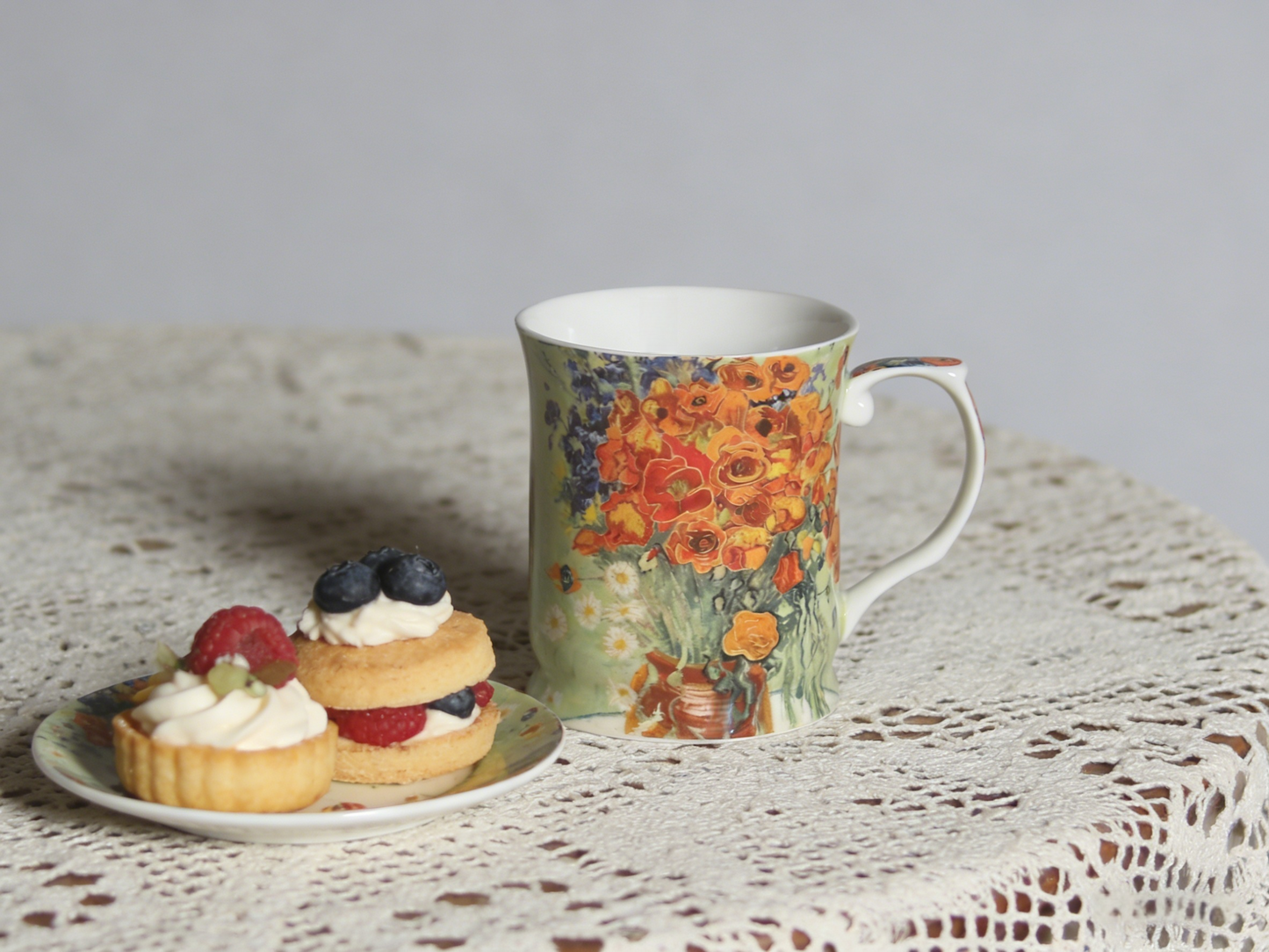 415cc Fine Porcelain Floral Art Mug – Van Gogh Style Red Bouquet Coffee Tea Cup # CW1693