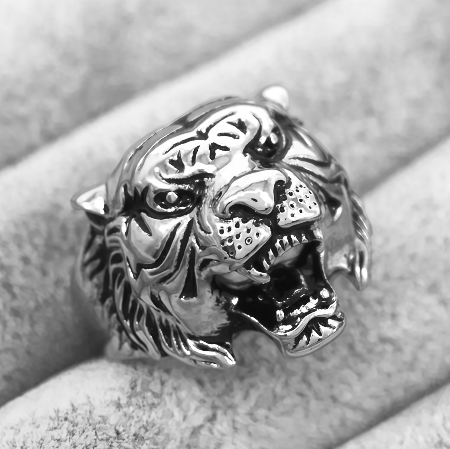 Men Tiger Head Symbol of Courage Leadership Wealth Strength Animal Engraved Ring # R31