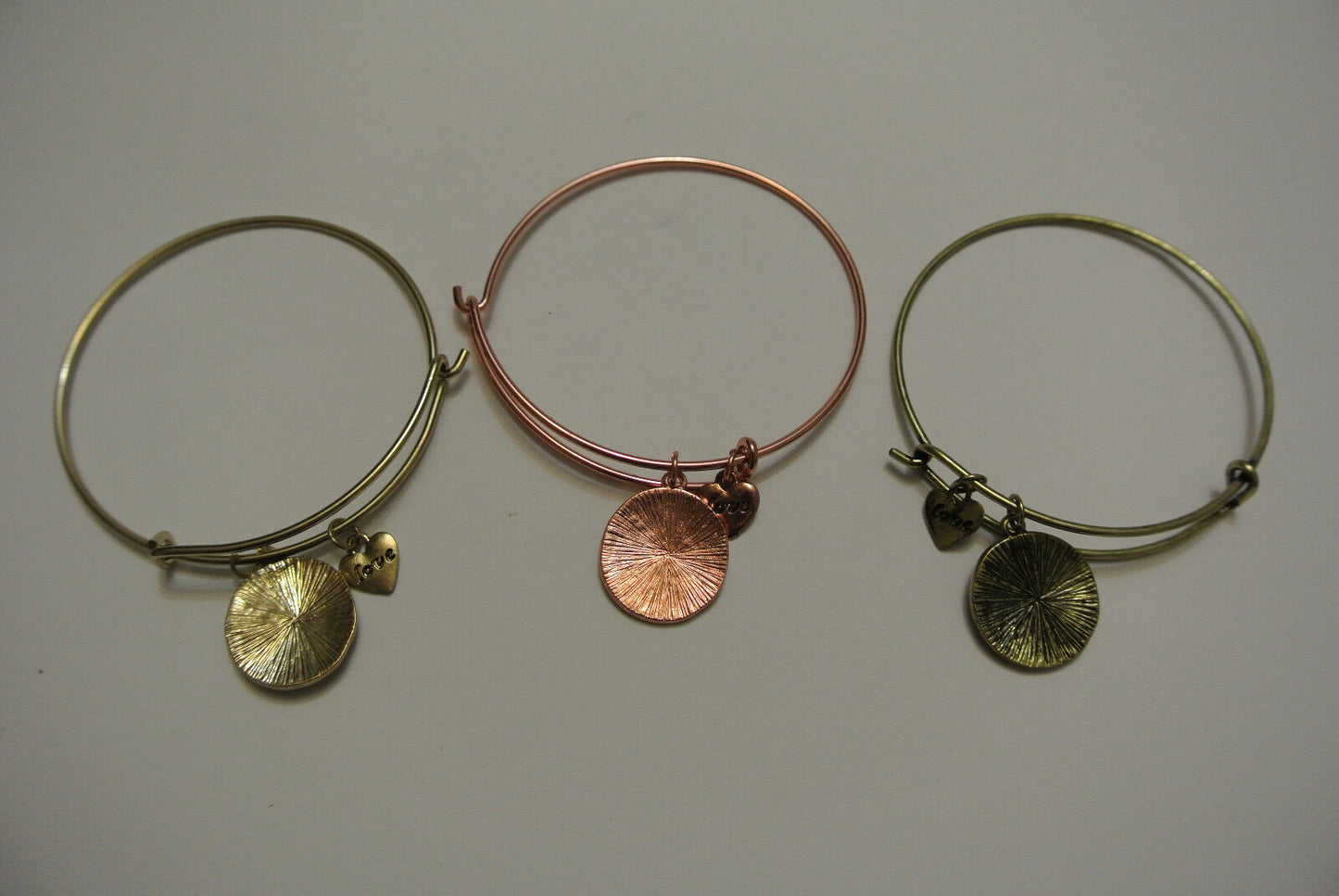 NEW Fashion Women Bangle Bracelet Charm Jewelry Gifts FOR FRIEND FAMILY