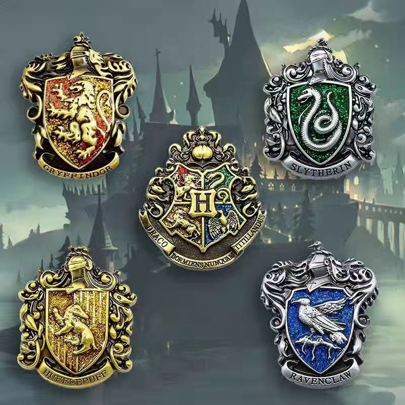Harry Potter House Badge Pins Hufflepuff Gryffindor Ravenclaw Slytherin Brooch