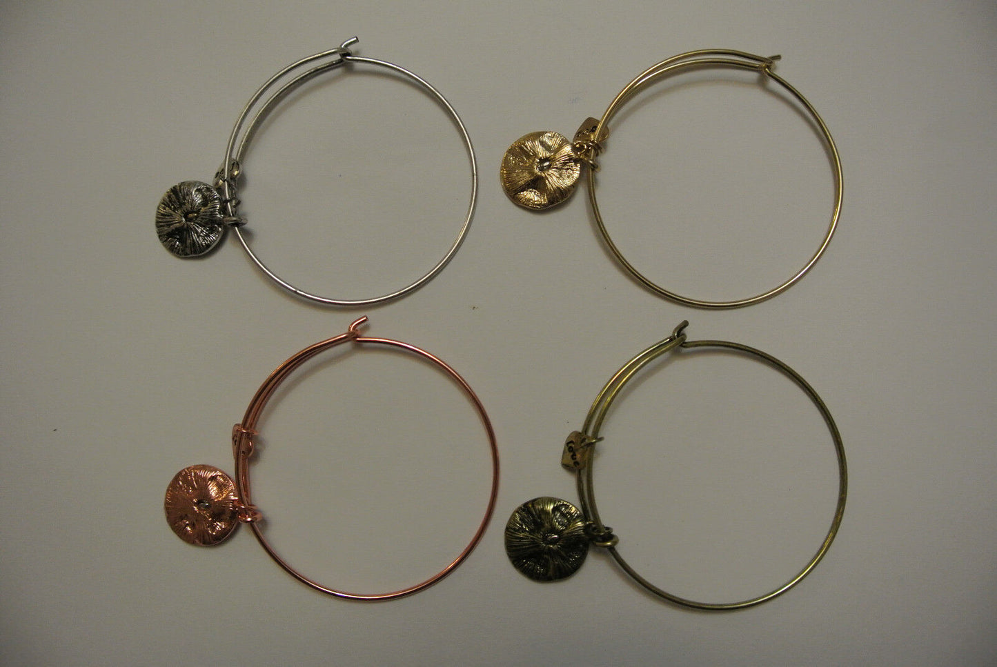 NEW Fashion Women Bangle Bracelet Charm Jewelry Gifts FOR FRIEND FAMILY