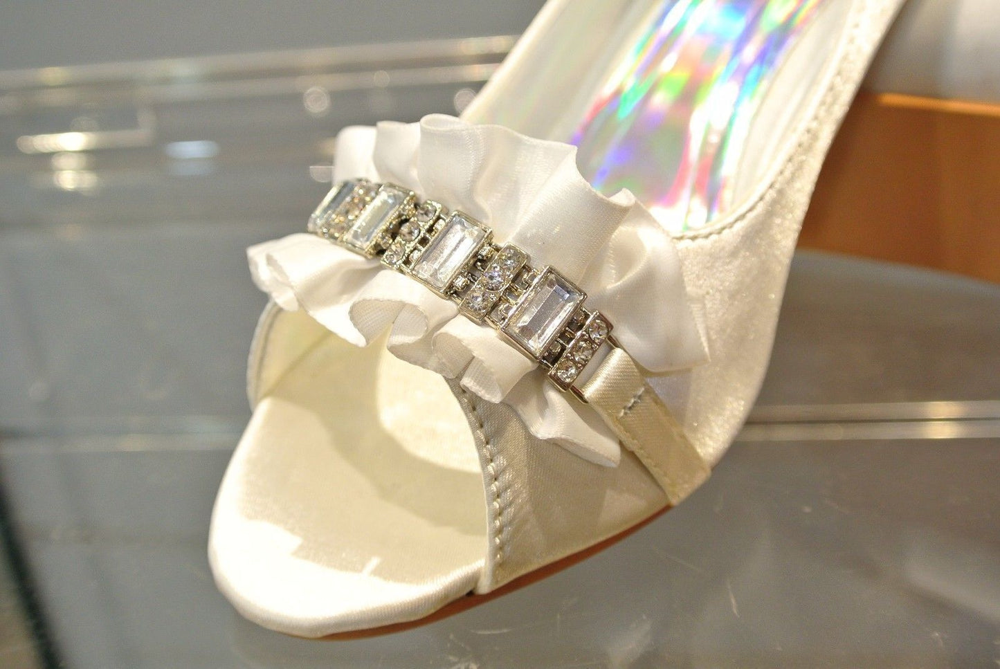 New Fashion Women Shining Ball Ventilate Mid Heel Party Wedding Work Date Shoes