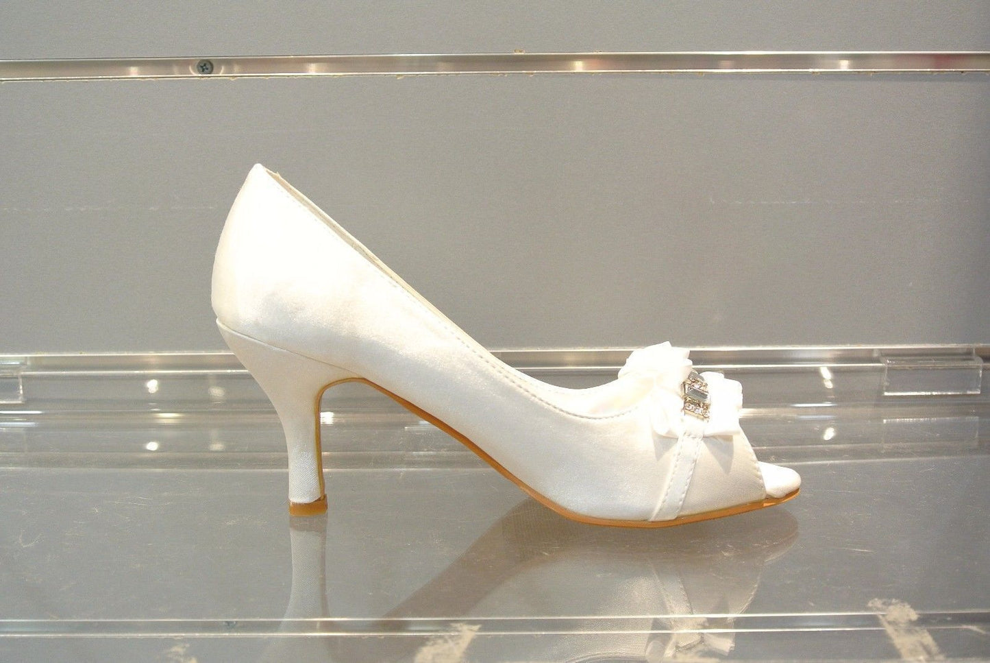 New Fashion Women Shining Ball Ventilate Mid Heel Party Wedding Work Date Shoes