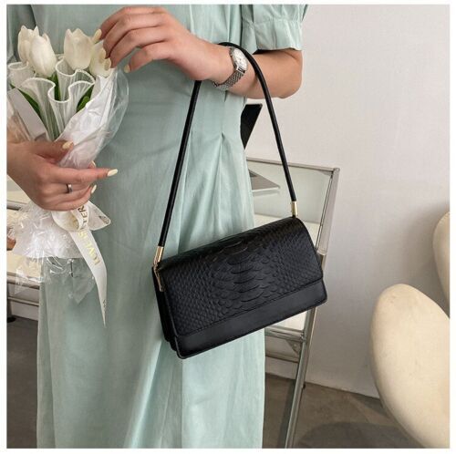 Women's Fashion Crocodile Print One Shoulder Retro Underarm Bag Fashion Bag